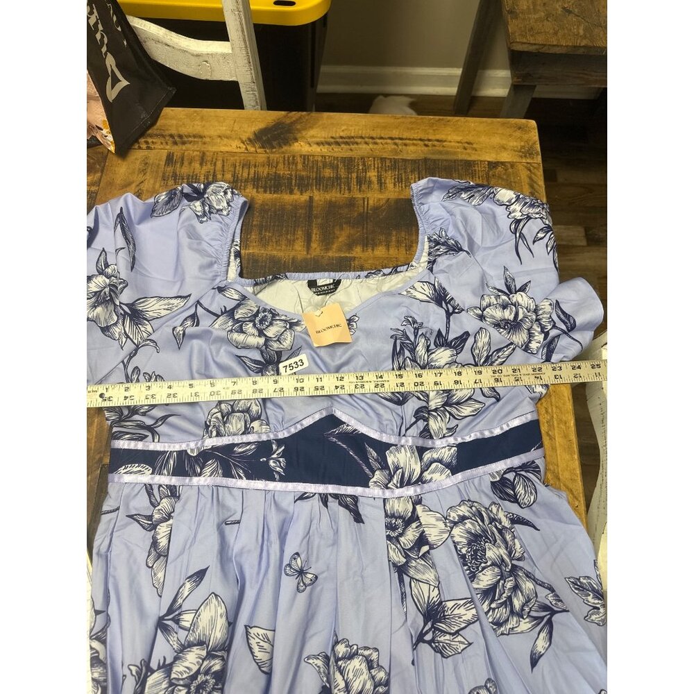 bloom chic nwt size 18/20 over sized blue floral sweet heart neckline fluttered - Picture 9 of 11